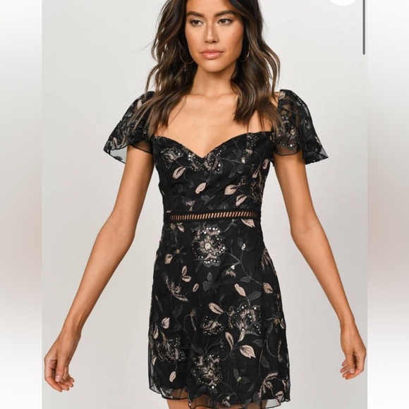 TOBI Sweetheart Neckline Floral Embroidered Mini Dress Size Small NEW - Picture 10 of 11